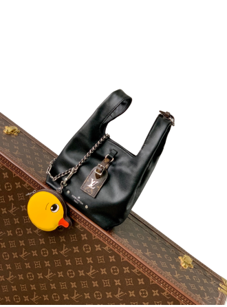 #M11387 Louis Vuitton Atlantis BB Handbag-Black