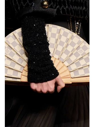 #M14804 Louis Vuitton SS25 Collection LV Fan-White