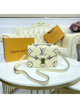 #M45384 LV CRAFTY POCHETTE MÉTIS-Sliver