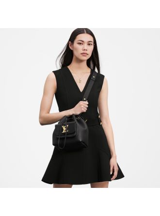 #M57687 Louis Vuitton LV Turn Lock Lockme Bucket
