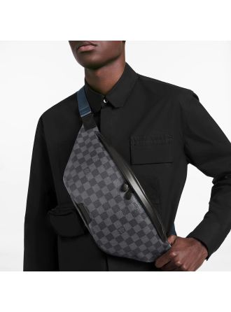 #N40187 Louis Vuitton Damier Graphite Discovery Bumbag